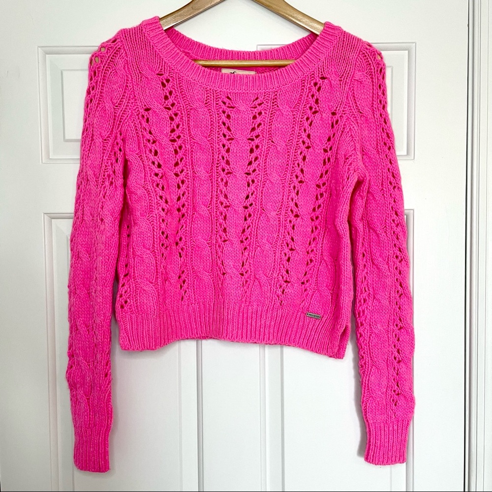 | Hollister | Modest Crop Knit Sweater. Size M.